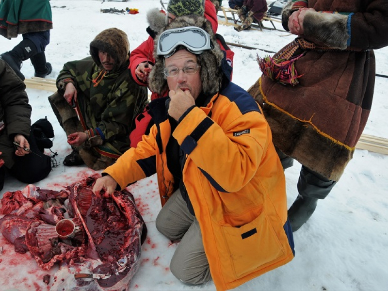 Russian Arctic (Yamal Peninsula) : eating raw reindeer with the Nenets (2008)